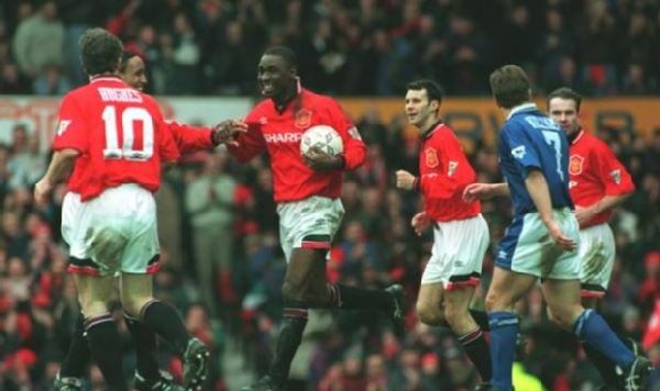  曼城轮换阵容仍碾压升班马  